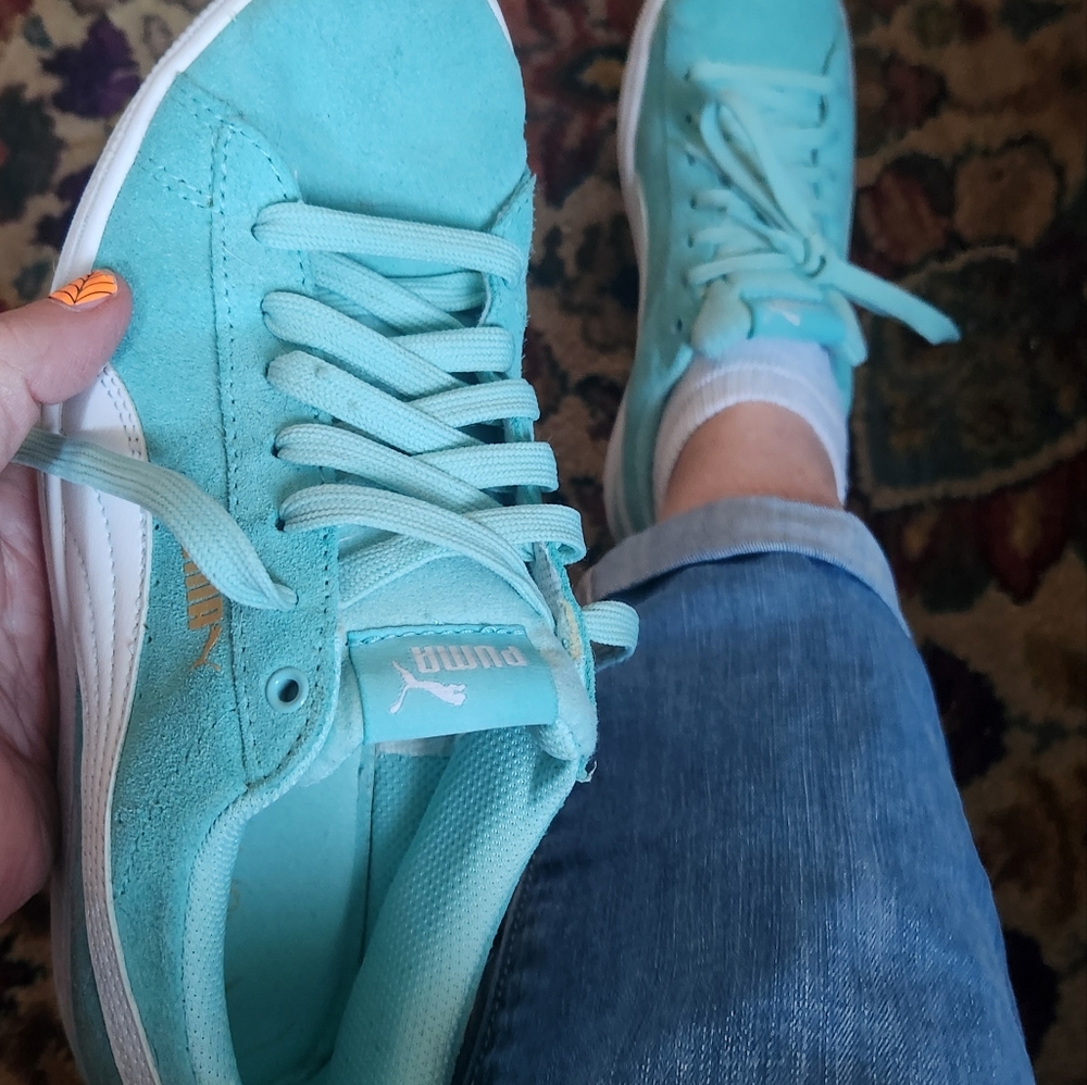 Women $89 PUMA Classic XXI mint green/teal blue suede sneakers/shoes 8 1/2